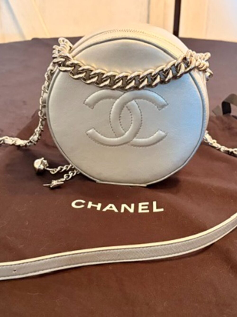 CHANEL Silver CC Round as Earth Chain 2Way Bag - Picture 2 of 14